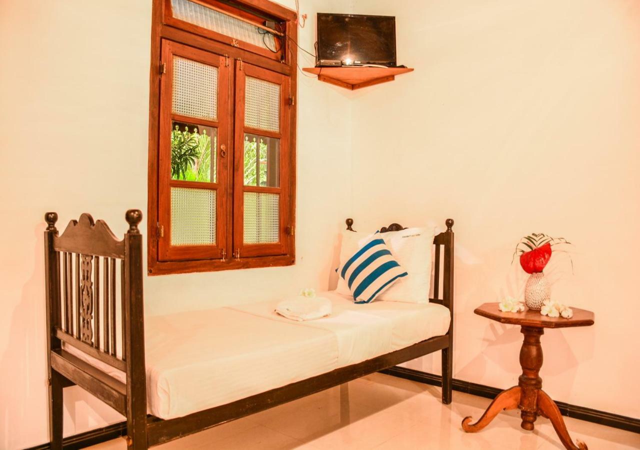 Araliya Gardens Hotel Hikkaduwa Esterno foto